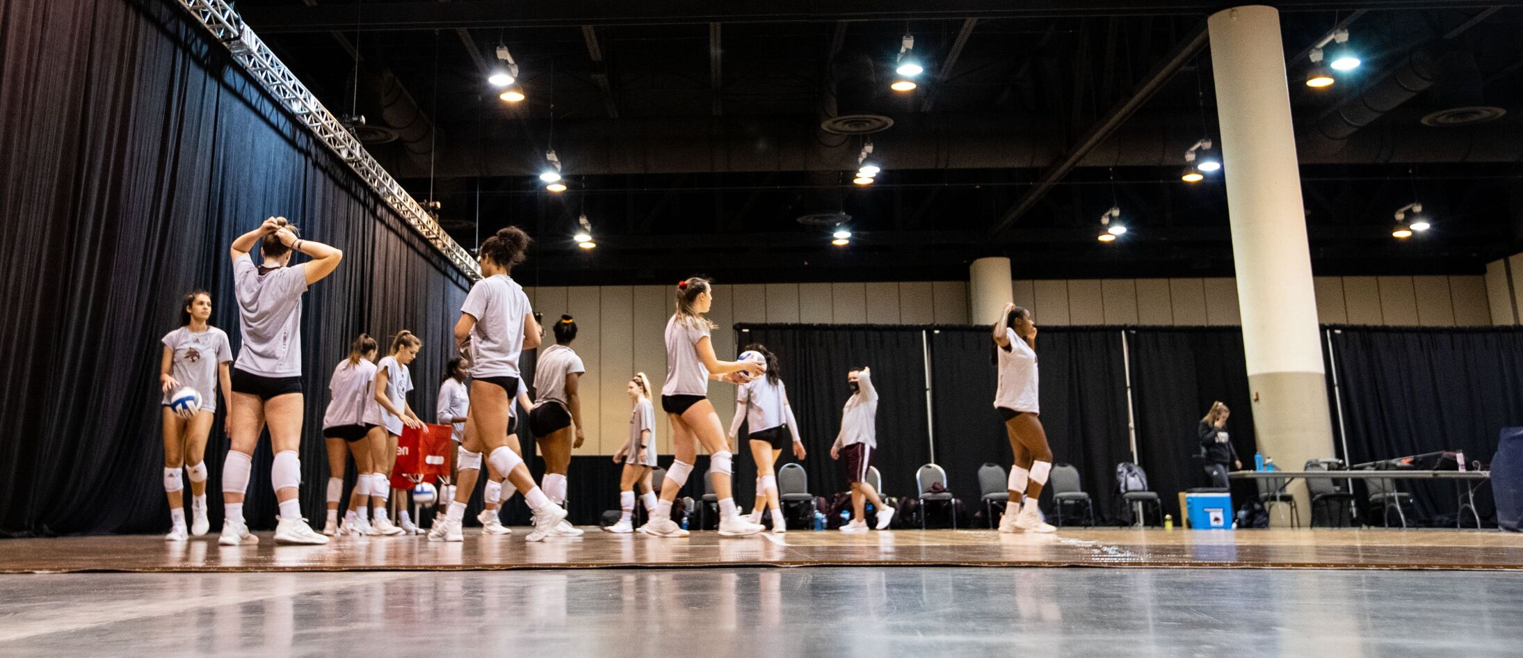 041421-owh-new-ncaavolley-pic-cm009.jpg